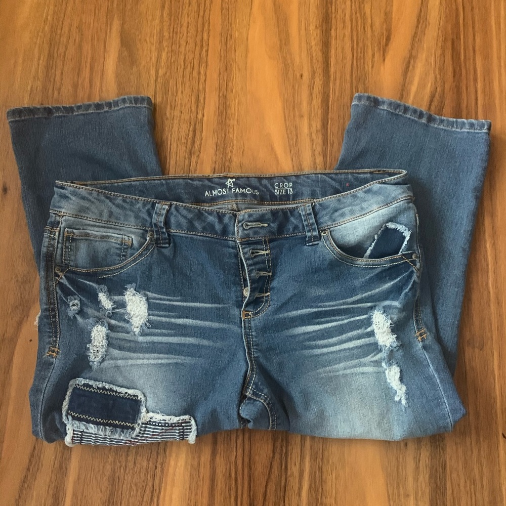 Almost Famous Capri size 13